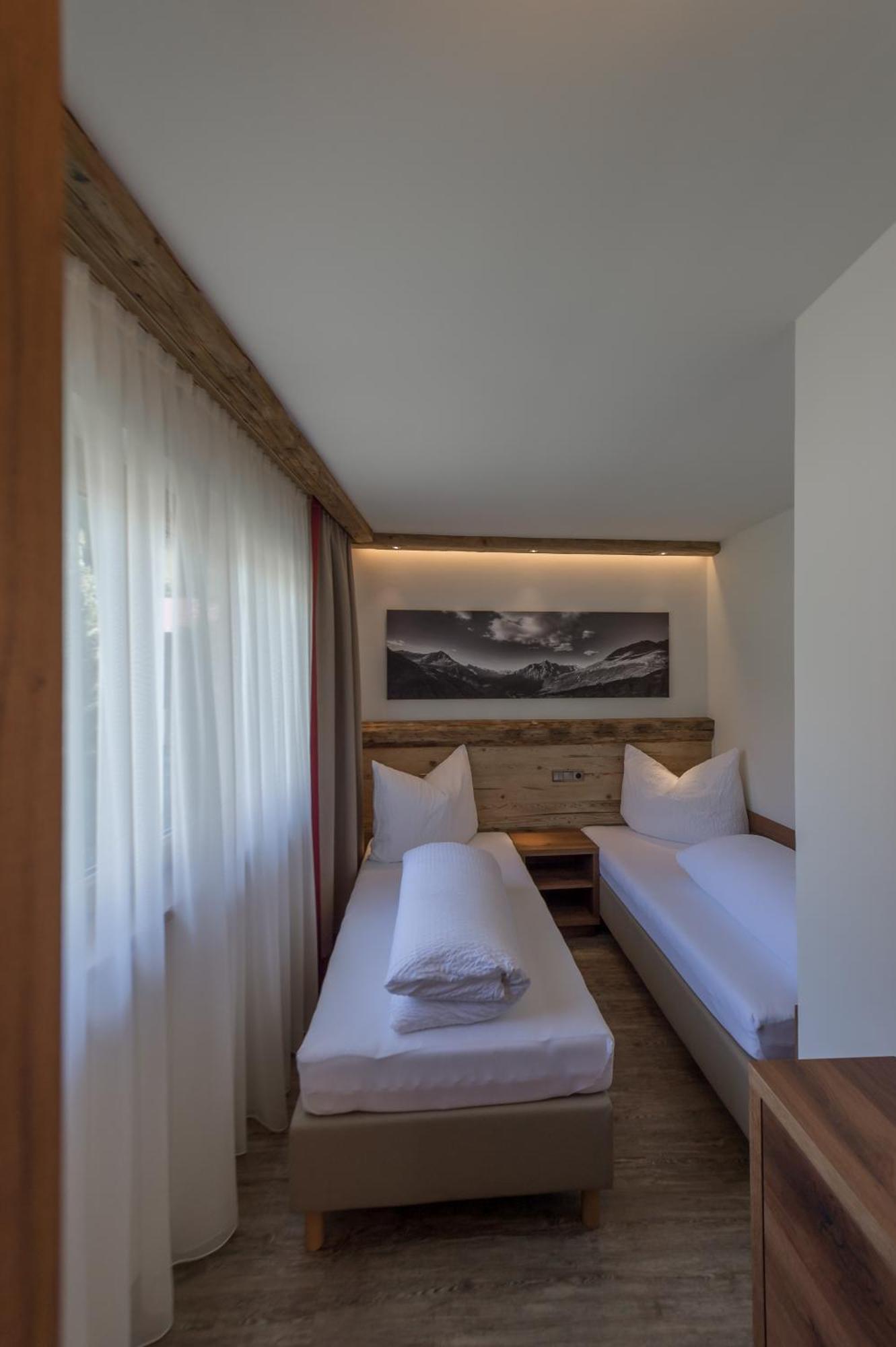 The Lodge By Regina Sölden Extérieur photo